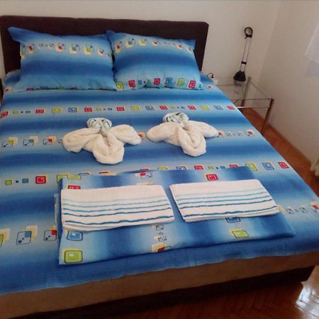 Hostel Corner 021 Novi Sad Dış mekan fotoğraf