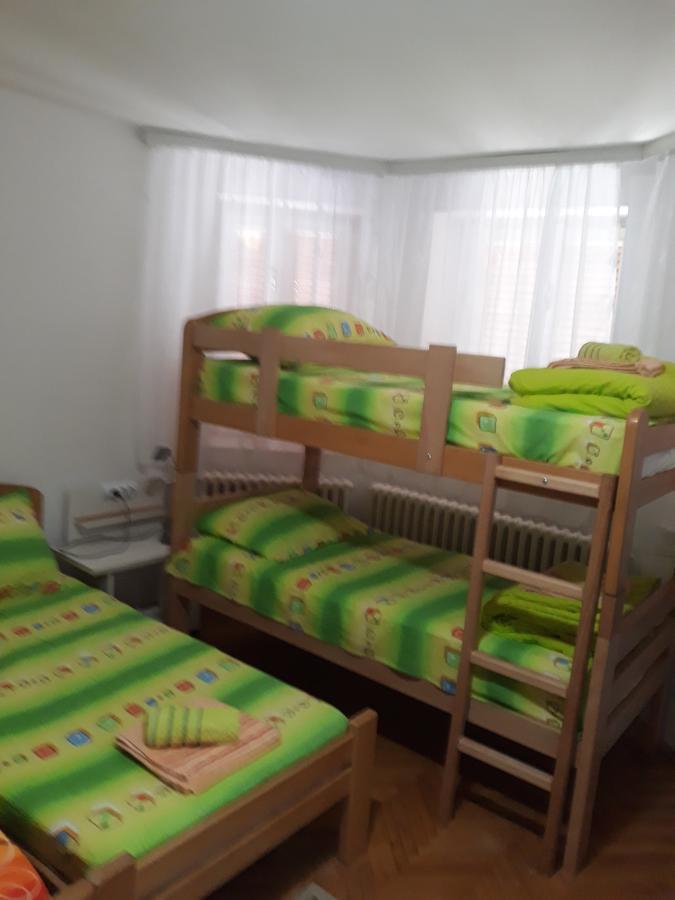 Hostel Corner 021 Novi Sad Dış mekan fotoğraf