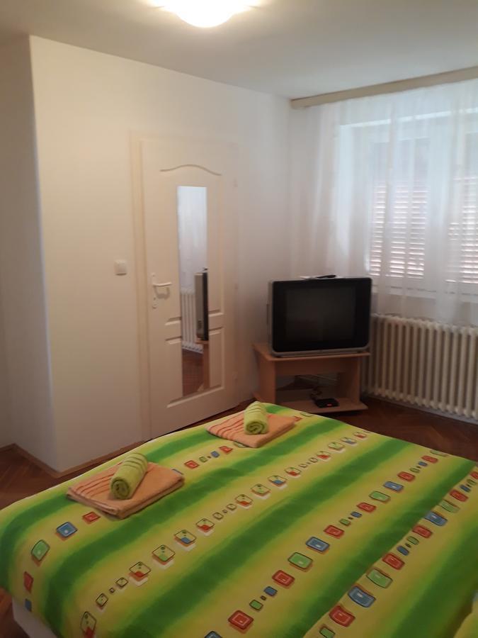 Hostel Corner 021 Novi Sad Dış mekan fotoğraf