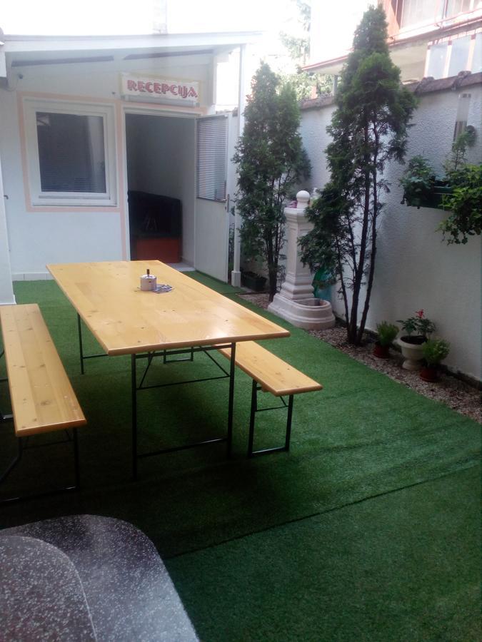 Hostel Corner 021 Novi Sad Dış mekan fotoğraf