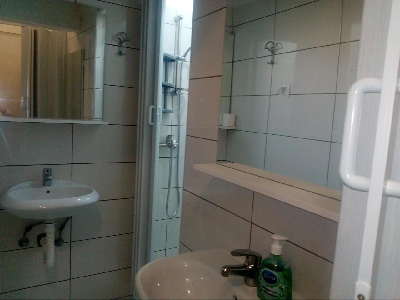 Hostel Corner 021 Novi Sad Dış mekan fotoğraf