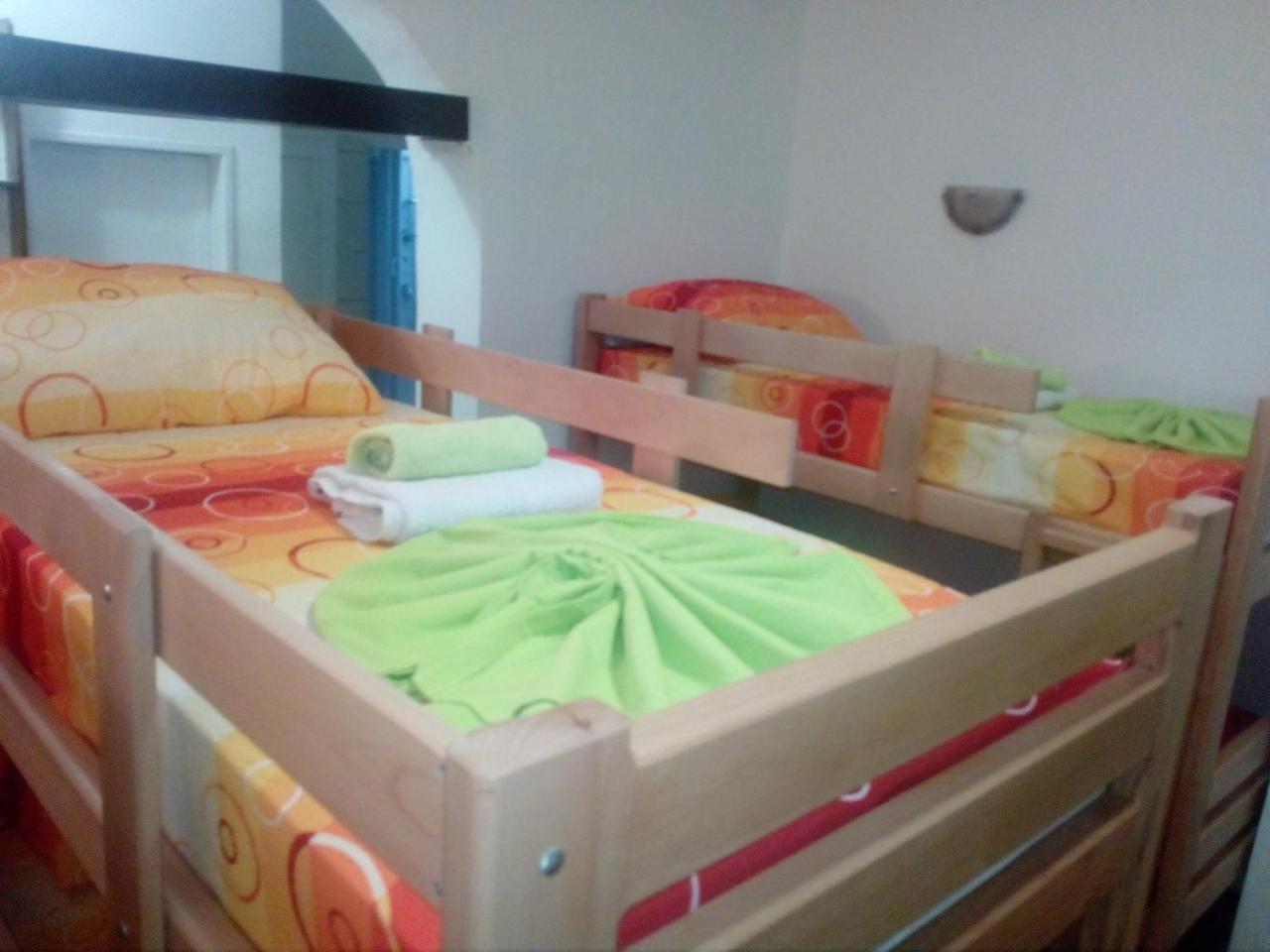 Hostel Corner 021 Novi Sad Dış mekan fotoğraf