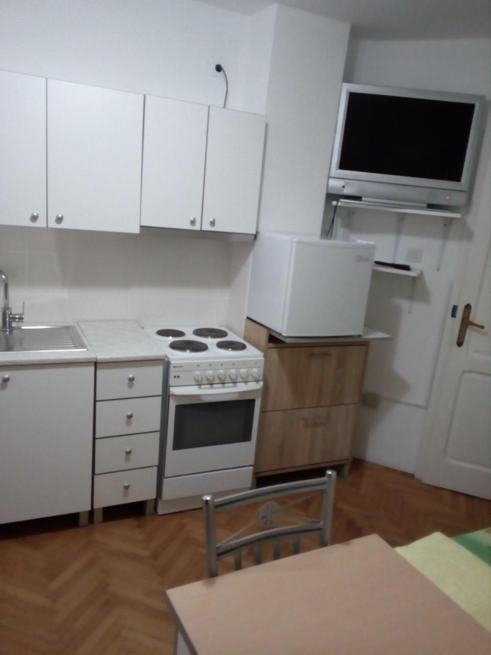 Hostel Corner 021 Novi Sad Dış mekan fotoğraf