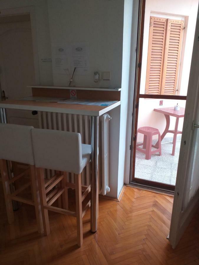 Hostel Corner 021 Novi Sad Dış mekan fotoğraf